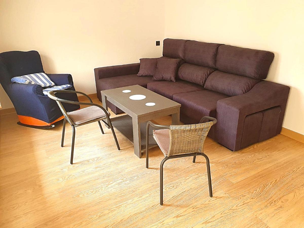 Apartamento Newly Renovated Two Bedrooms In Marina